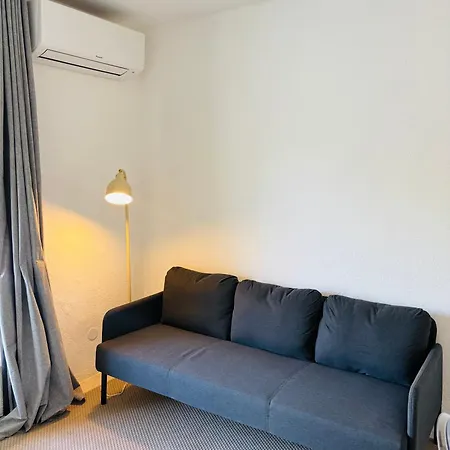 Vue Berges Avec Piscine * Λα Γκραντ-Μοτ