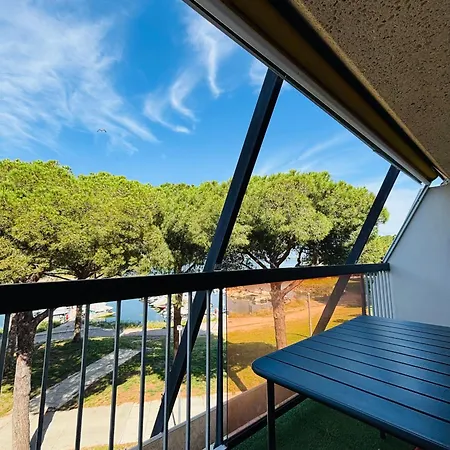 Vue Berges Avec Piscine Διαμέρισμα