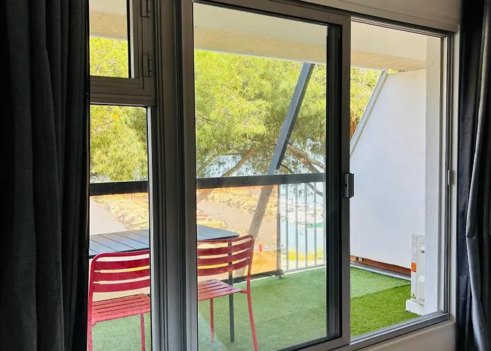 Vue Berges Avec Piscine Lejlighed La Grande-Motte